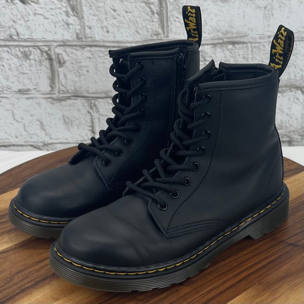 Dr. Martens Air Wair 1460 Junior Kids Sz. 2 Black Leather 8 eye Zip Combat Boots